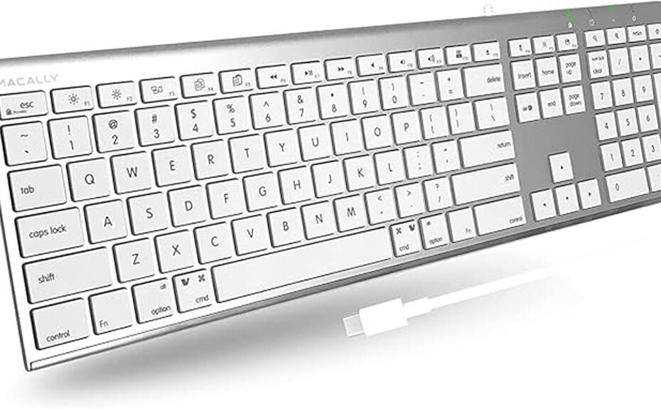 usb c keyboard detailed